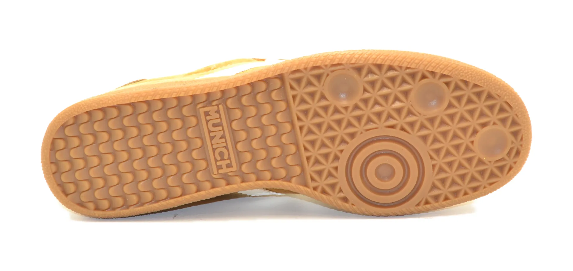 barru__in_camoscio_beige__2.webp BARRU 160 IN CAMOSCIO BEIGE BIANCA