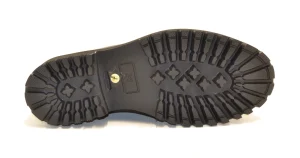 MOCASSINO CON FRANGIA VITELLO NERO