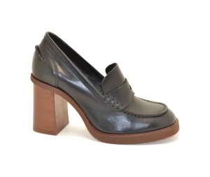 MOCASSINO VERA CON TACCO IN CUOIO VITELLO SIFUR NERO