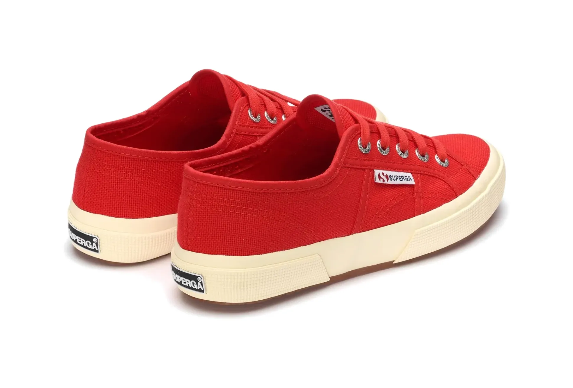 s___cotu_classic_red_2.webp S000010 2750 975 COTU CLASSIC RED